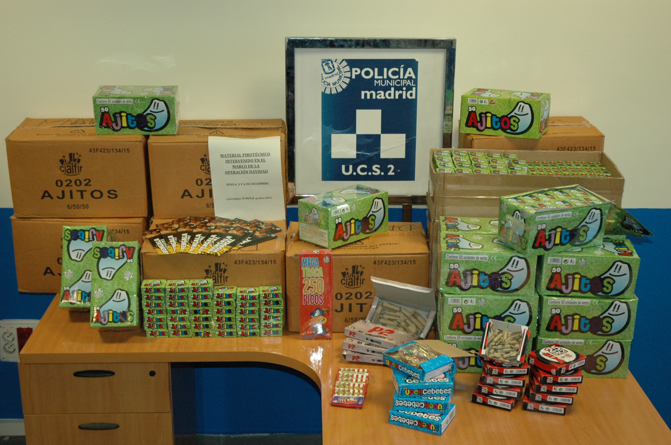 Material pirot&eacute;cnico incautado